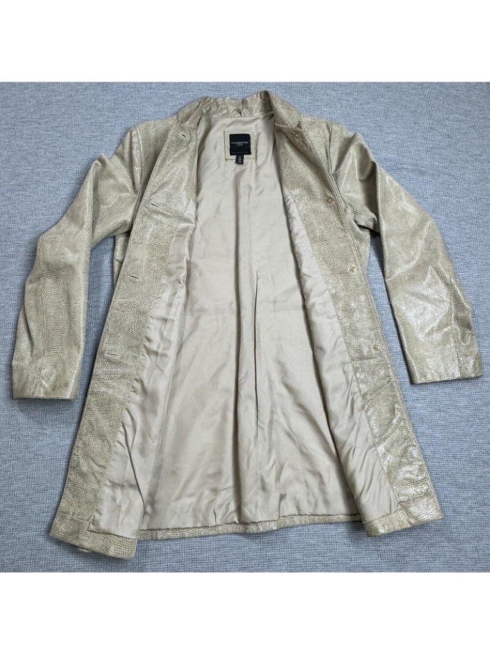 Colebrook & Co Leather Coat Womens Size M Tan Snakeskin Button Front Lined Beige - Picture 6 of 16